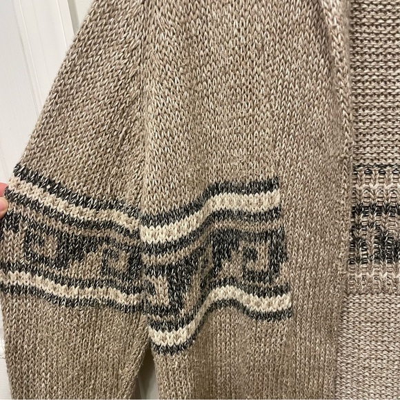 Jen’s Pirate Booty Cardigan - Picture 4 of 9